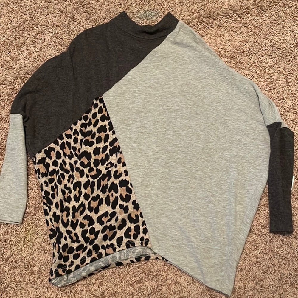 Women’s sweater
